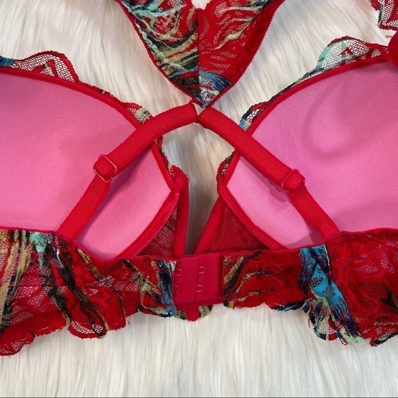PINK VS Palm Print Date Plunge Push-Up Medium - Picture 8 of 14
